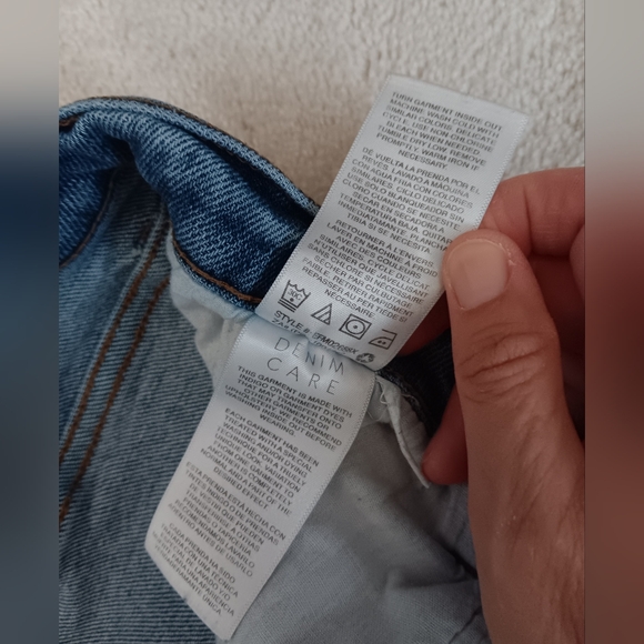 Kensie~Ultimate High Rise Skinny Distressed Denim Jeans - Picture 9 of 14